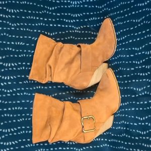 Buckle Brand designer boots, size 5.5